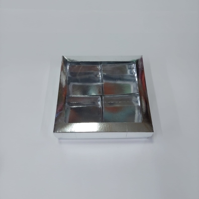 20x20x5 Bölmeli Gümüş Kutu