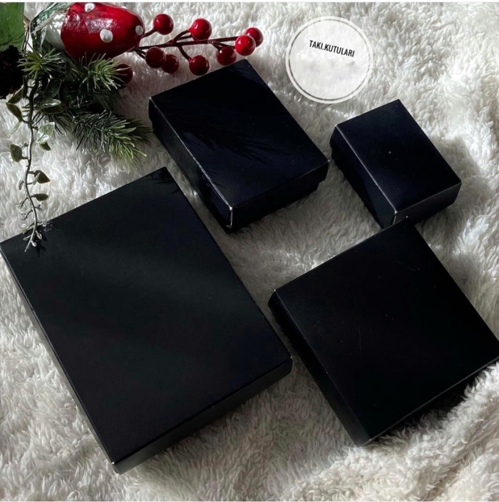 12x9x3 siyah süngerli takı kutusu  25 li paket 