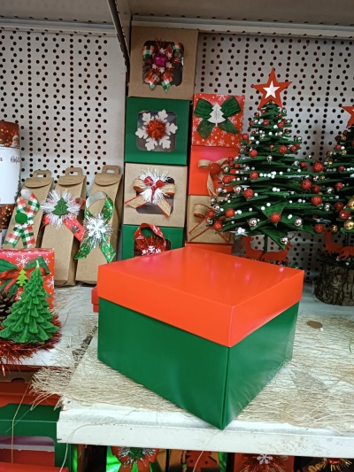 15x15x10.CM ALT YEŞİL KAPAK KIRMIZI 