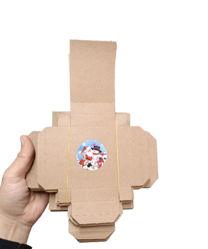 8x6x3 cm  KRAFT TAKI KUTUSU STCER İLE BİRLİKTE  (25'li pkt)