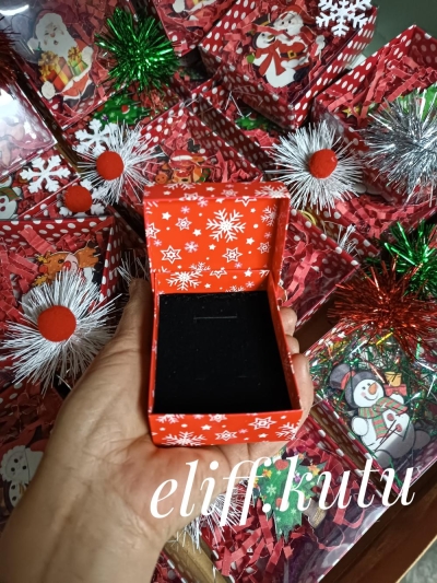 8*6*3 cm Yılbaşı takı kutusu