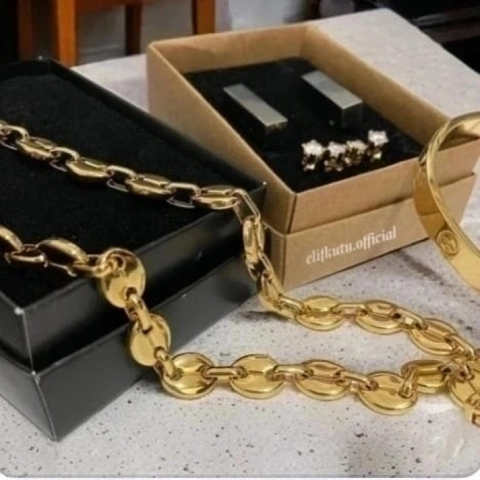 8X6X3.CM  SÜNGERLİ KRAFT TAKI KUTUSU 25 Lİ PAKETLER