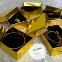 8X8X3 GOLD SÜNGERLİ TAKI KUTUSU (25li PKT)