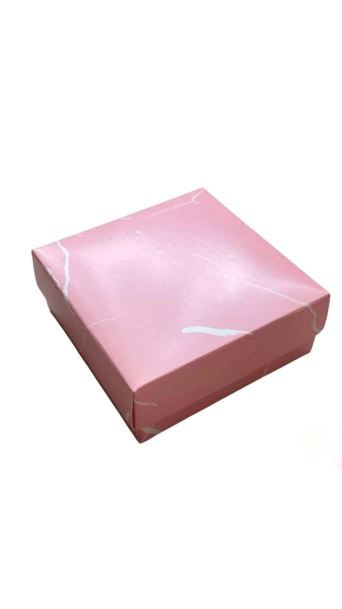 8X8X3 PEMBE SÜNGERLİ TAKI KUTUSU (25'li PKT