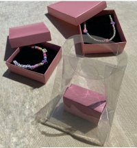 8X8X3 PEMBE SÜNGERLİ TAKI KUTUSU (25'li PKT)