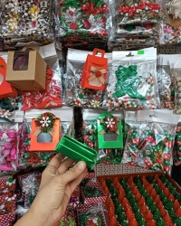 8x6x3 cm metalik parlak yeşil 25'li paket  fiyatidir 