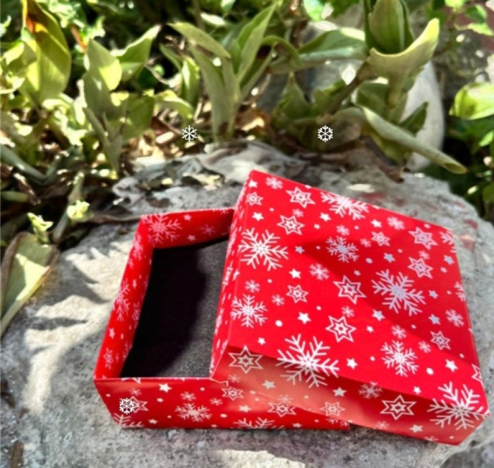 8x8x3 CM KARTANE TEMALI TAKI KUTUSU  (25'li pkt)