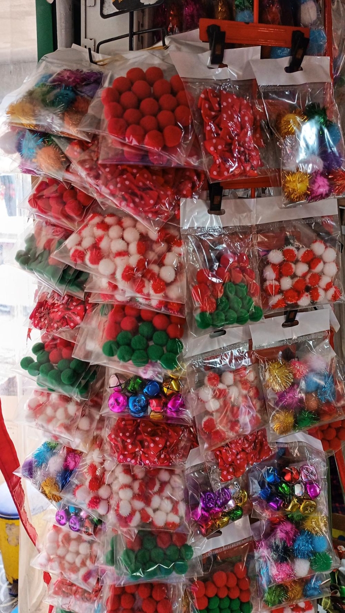 Kırmızı Beyaz simli ponpon 20 li paket