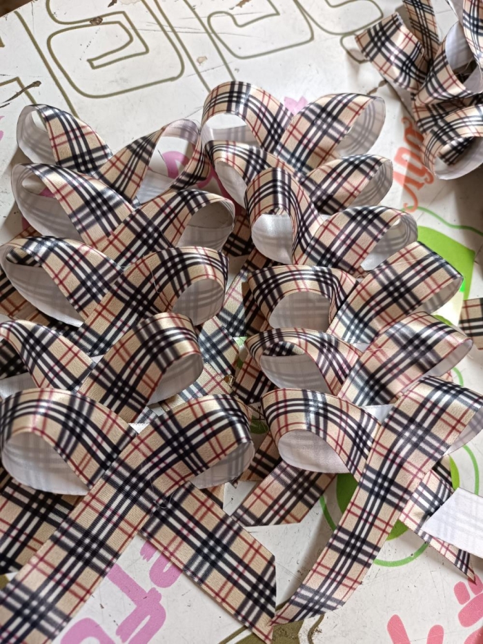 SİYAH KIRMIZI  EKOSE DESENLİ 2 CM LIK HAZIR FIYONK 10 lu  PAKET