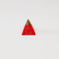 6x6x6 Kırmızı Altın Yaldızlı Piramit Kutu 25 'li pakettir 