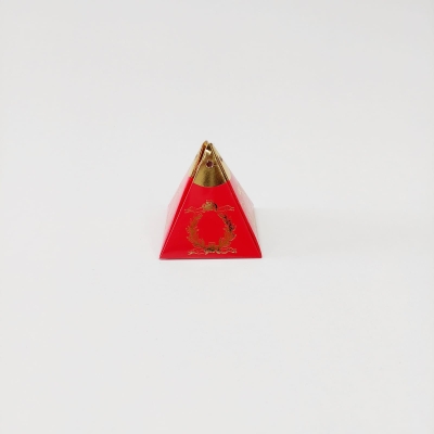 6x6x6 Kırmızı Altın Yaldızlı Piramit Kutu 25 'li pakettir 