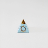 6x6x6 Mavi Altın Yaldızlı Piramit Kutu 25 'li pakettir 
