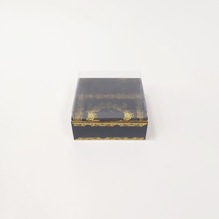 8x8x4 Altın Yaldızlı Siyah Kutu