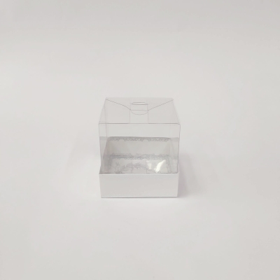 8x8x8 Gümüş Yaldızlı Beyaz Kutu